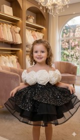 "أميرة الزهور اللامعة" (Sparkling Blossom Princess)